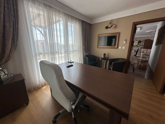 Image No.7-2 Bed Property for sale