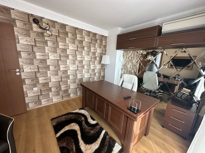 Image No.9-2 Bed Property for sale