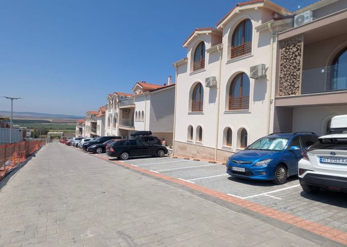 Image No.9-1 Bed Property for sale