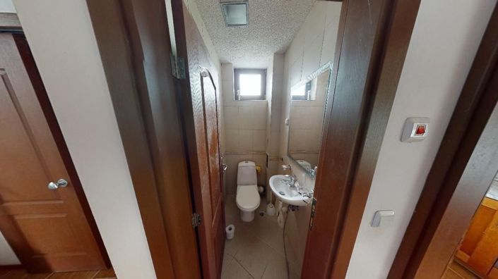 Image No.9-2 Bed Property for sale