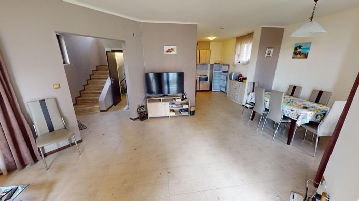 Image No.6-3 Bed Property for sale