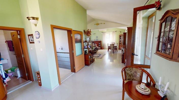 Image No.8-Propriété de 4 chambres à vendre à Kosharitsa