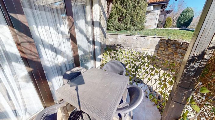 Image No.2-2 Bed Property for sale