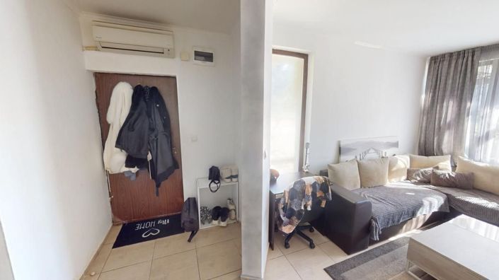 Image No.3-2 Bed Property for sale