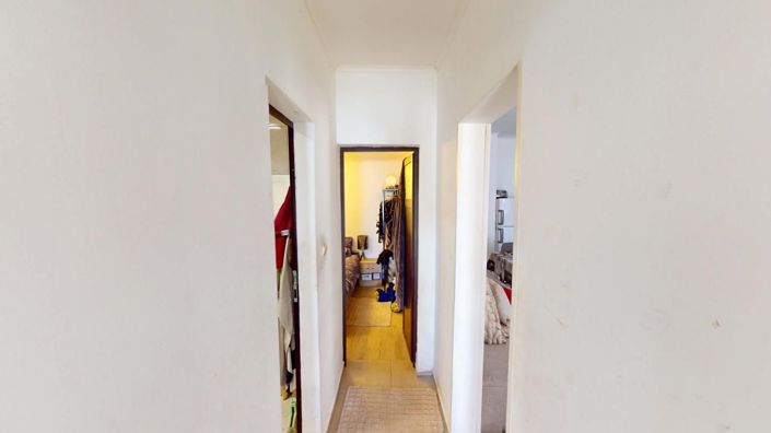 Image No.9-2 Bed Property for sale