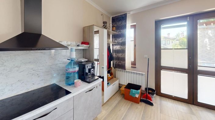 Image No.4-2 Bed Property for sale