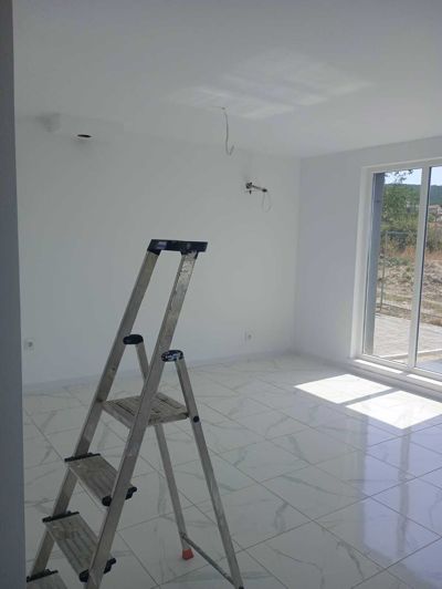 Image No.4-4 Bed Property for sale