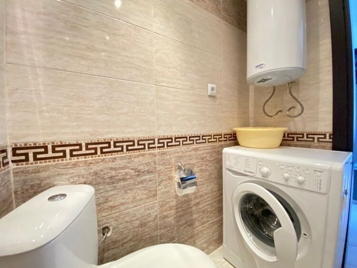 Image No.10-1 Bed Property for sale