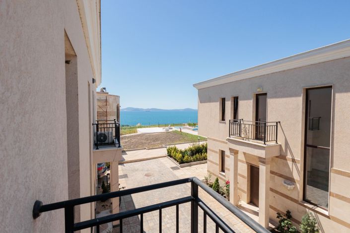 Image No.2-3 Bed Property for sale