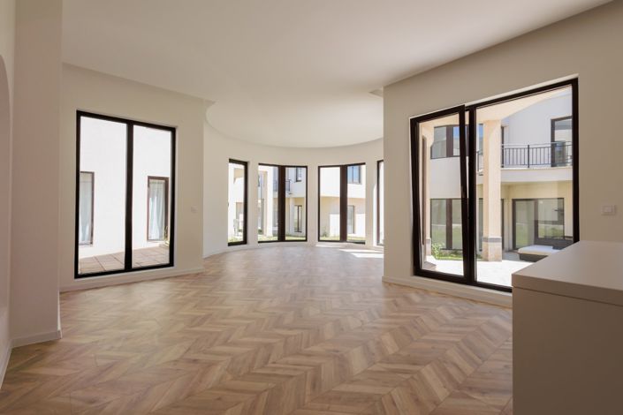 Image No.5-3 Bed Property for sale