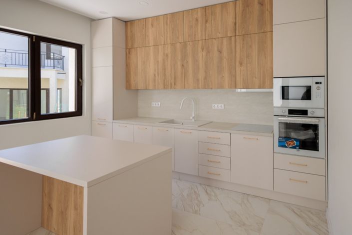 Image No.7-3 Bed Property for sale