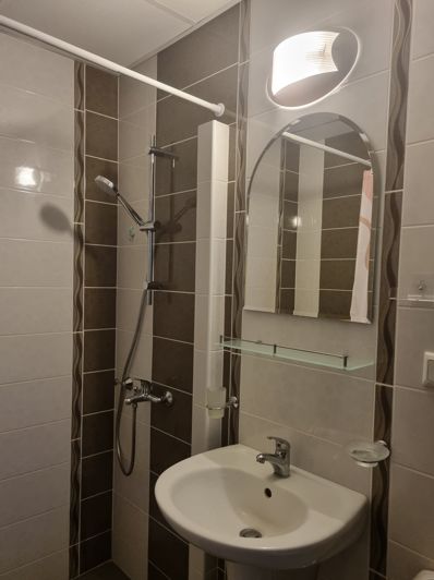 Image No.9-1 Bed Property for sale