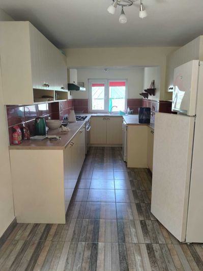 Image No.5-6 Bed Property for sale