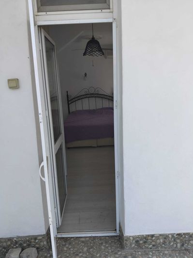 Image No.7-6 Bed Property for sale