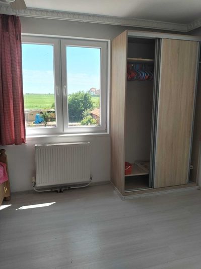 Image No.8-6 Bed Property for sale