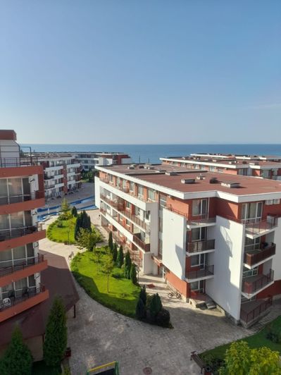 Image No.3-3 Bed Property for sale