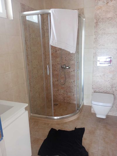 Image No.10-4 Bed Property for sale