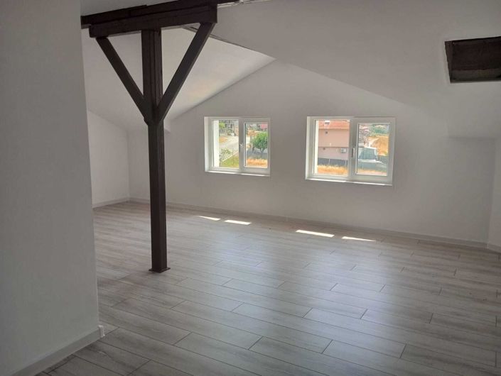 Image No.5-4 Bed Property for sale