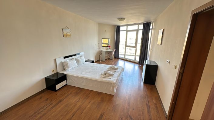 Image No.5-2 Bed Property for sale