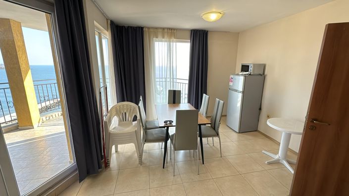 Image No.7-2 Bed Property for sale