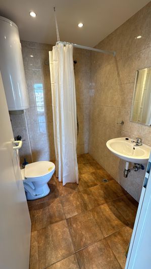 Image No.8-2 Bed Property for sale