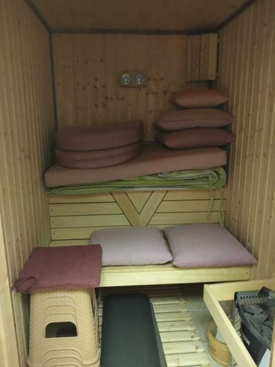 Image No.10-3 Bed Property for sale