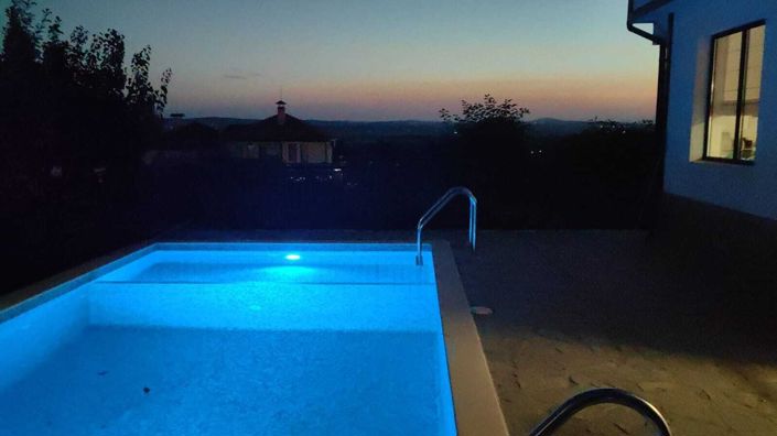 Image No.3-3 Bed Property for sale