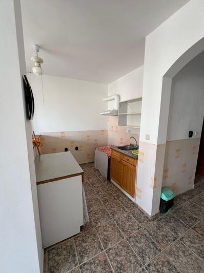 Image No.10-3 Bed Property for sale