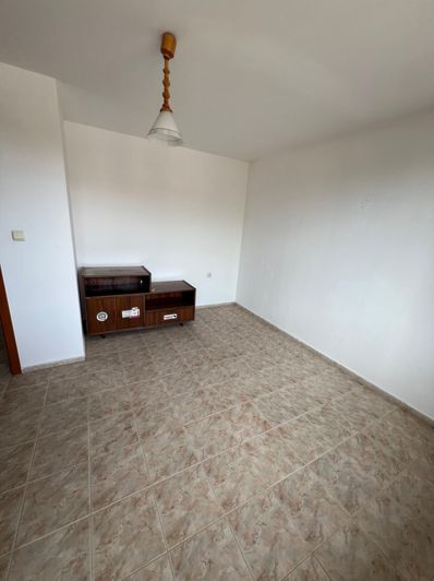 Image No.9-3 Bed Property for sale