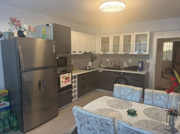 Image No.4-2 Bed Property for sale