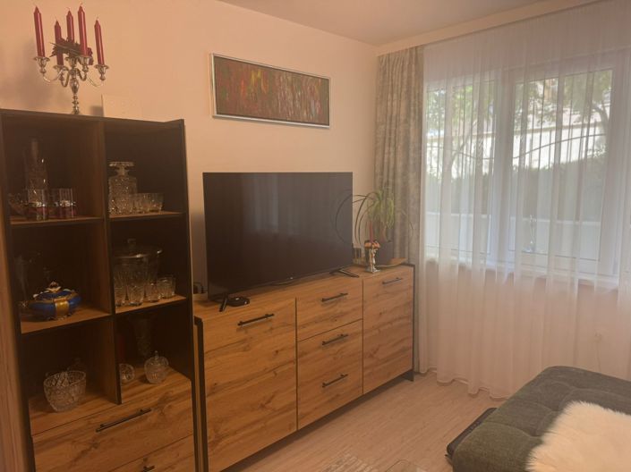 Image No.8-2 Bed Property for sale