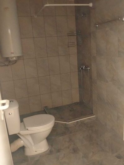 Image No.9-1 Bed Property for sale