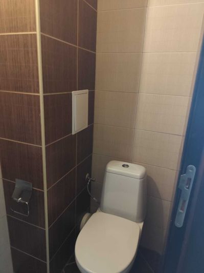 Image No.10-1 Bed Property for sale