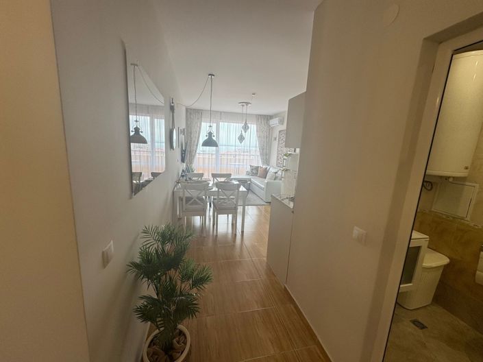 Image No.10-2 Bed Property for sale