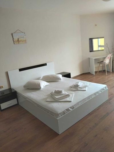 Image No.4-2 Bed Property for sale