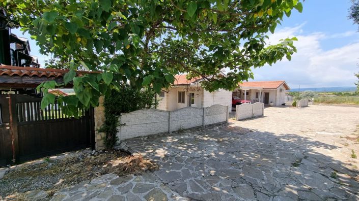 Image No.2-2 Bed Property for sale