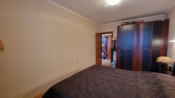 Image No.4-1 Bed Property for sale