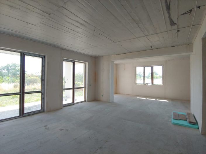 Image No.6-3 Bed Property for sale