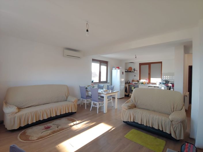 Image No.7-3 Bed Property for sale