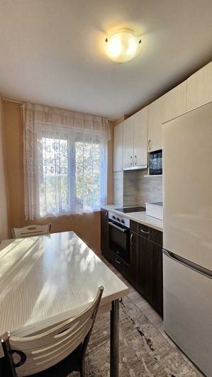 Image No.10-5 Bed Property for sale