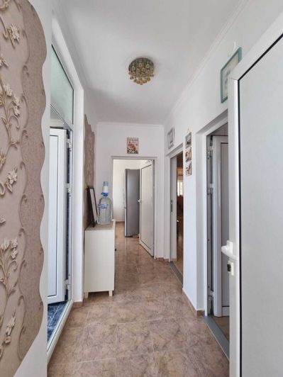 Image No.9-3 Bed Property for sale