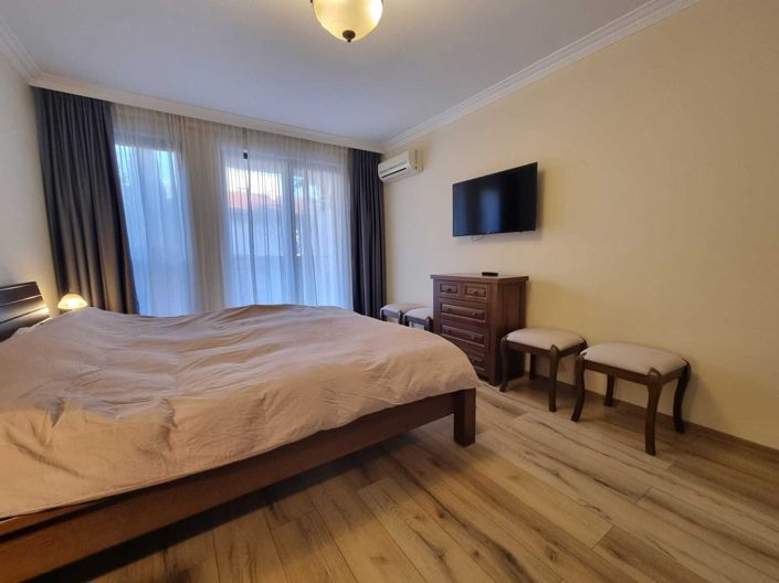 Image No.7-2 Bed Property for sale