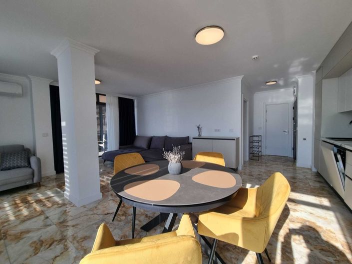 Image No.8-1 Bed Property for sale