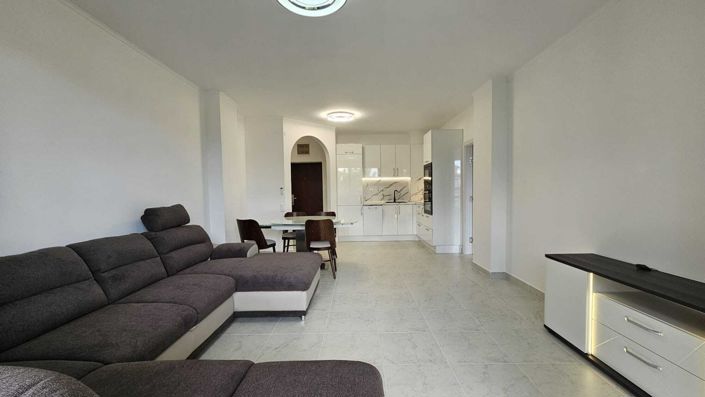 Image No.6-2 Bed Property for sale