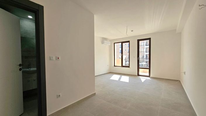 Image No.3-1 Bed Property for sale