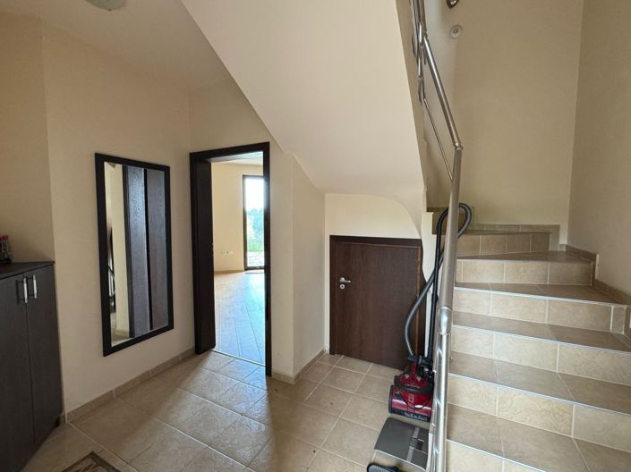 Image No.6-Propriété de 3 chambres à vendre à Kosharitsa