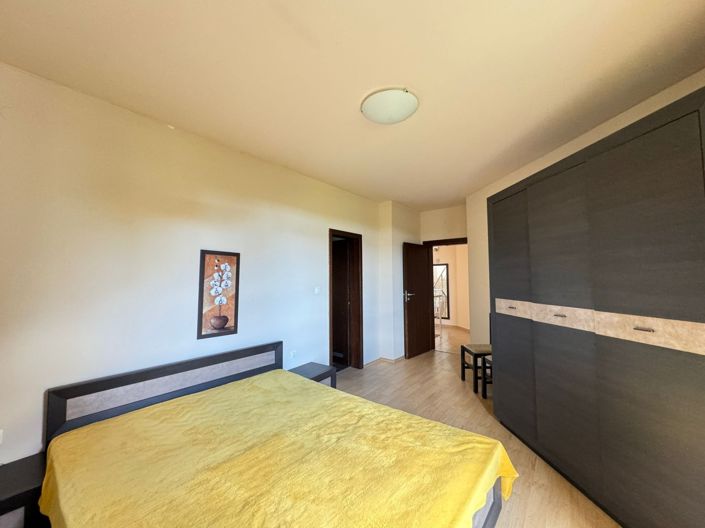 Image No.7-Propriété de 3 chambres à vendre à Kosharitsa