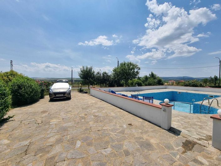 Image No.4-3 Bed Property for sale