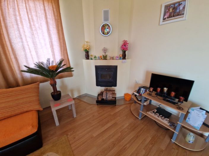 Image No.3-2 Bed Property for sale