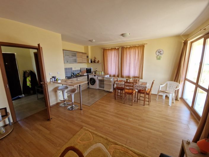 Image No.4-2 Bed Property for sale